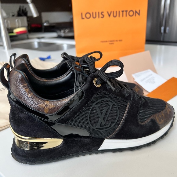 Pre- Loved Louis Vutton Runaway in size 36 - Picture 3 of 6